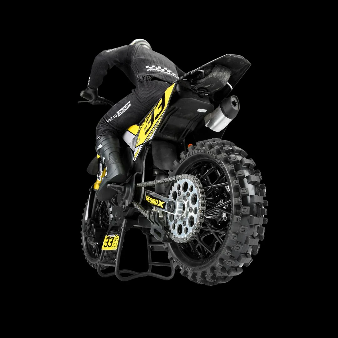 1/4 Dunlop Geomax MX33 V2 Bead M2 Rear Tire: Promoto-MX - Image 5