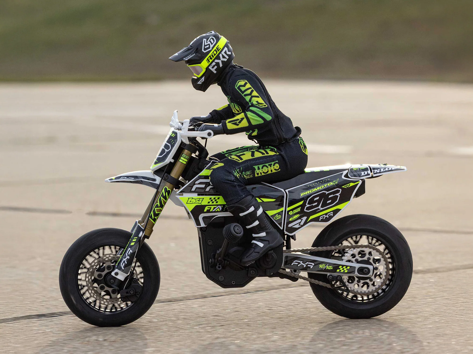 1/4 Promoto-SM FXR Supermoto Motorcycle RTR Basic - LOS2272 - Image 18
