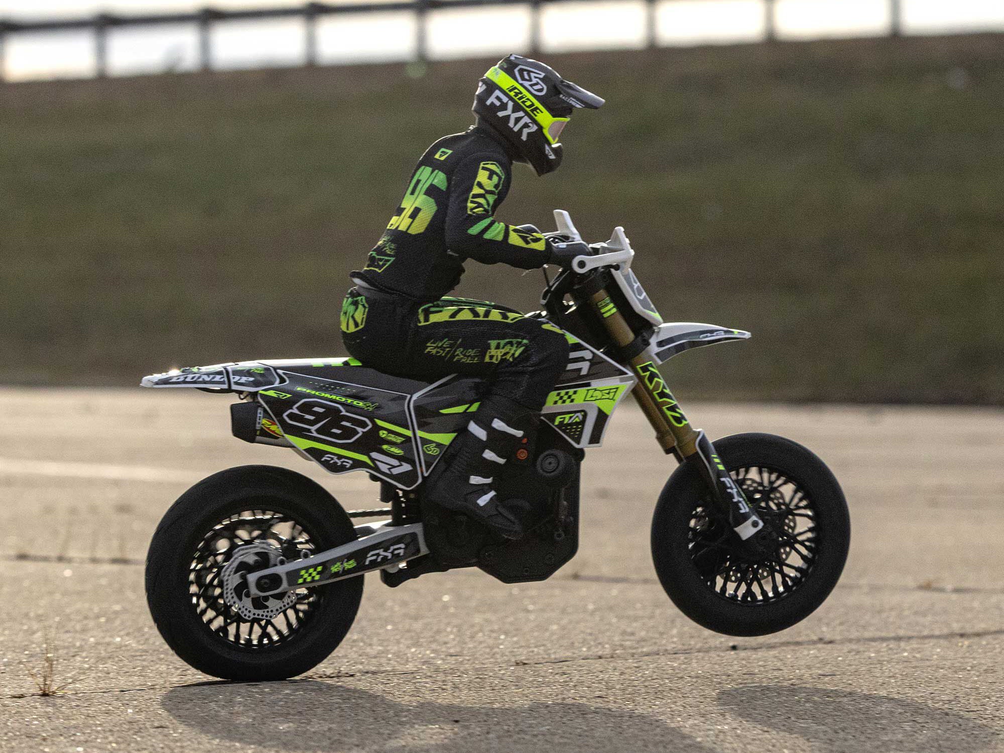 1/4 Promoto-SM FXR Supermoto Motorcycle RTR Basic - LOS2272 - Image 19