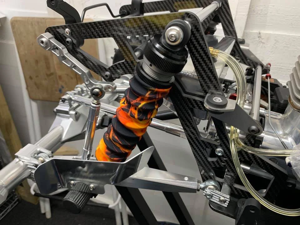 BONEHEAD RC Carbon Fibre Kraken Vertical Braces - Image 4