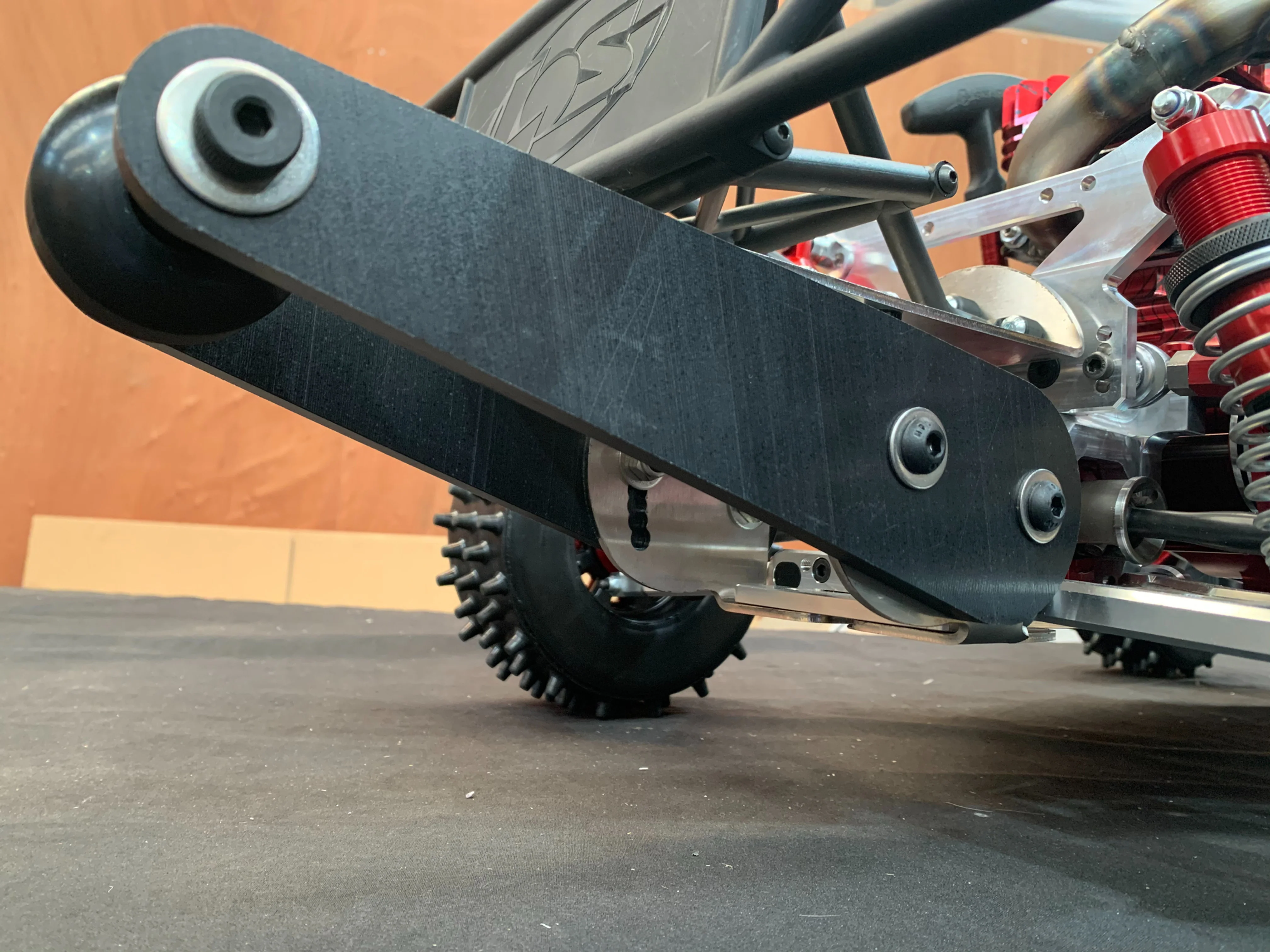BONEHEAD RC OUTLAW Hybrid Wheelie Bar - Image 5