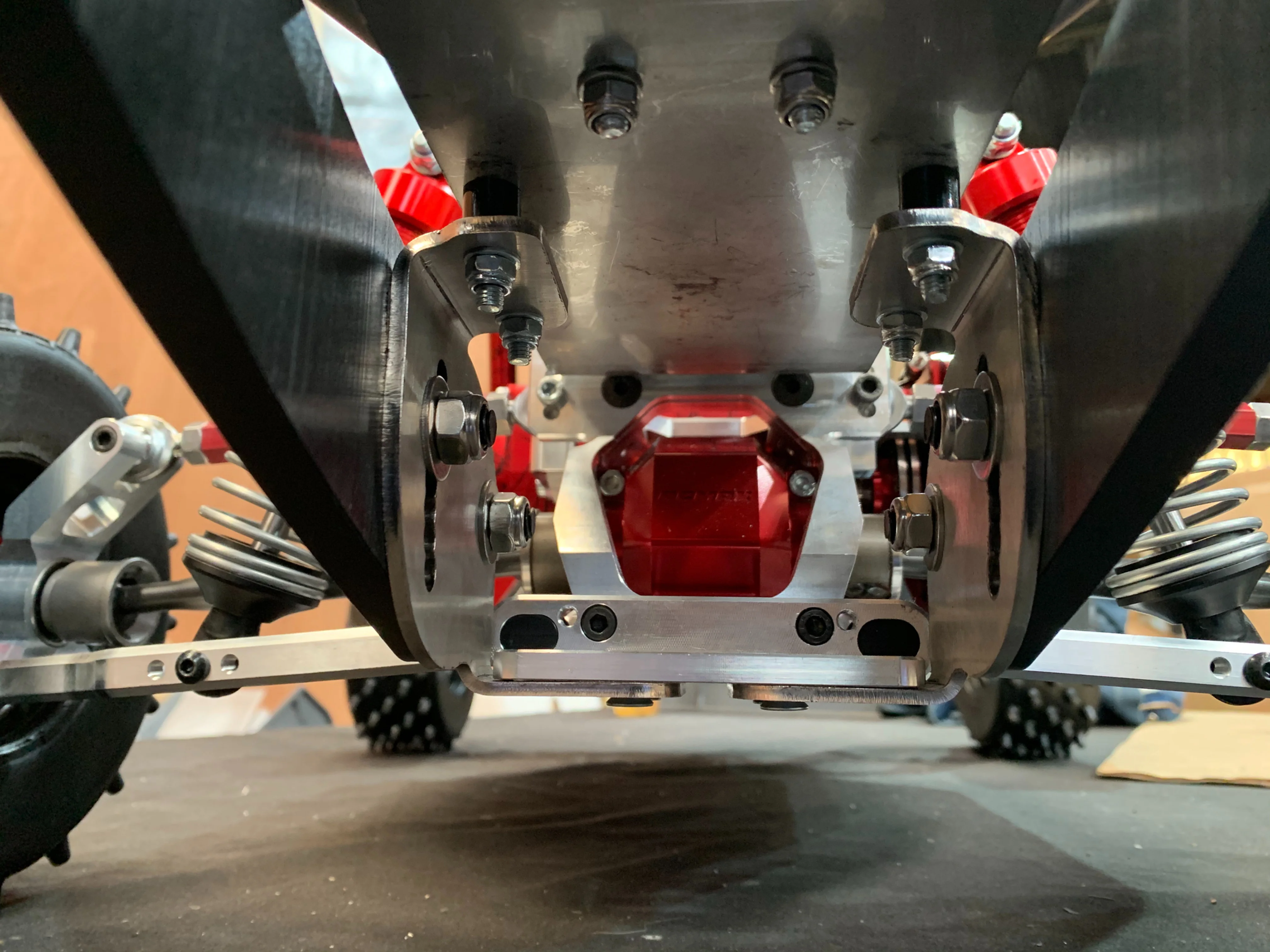 BONEHEAD RC OUTLAW Hybrid Wheelie Bar - Image 9
