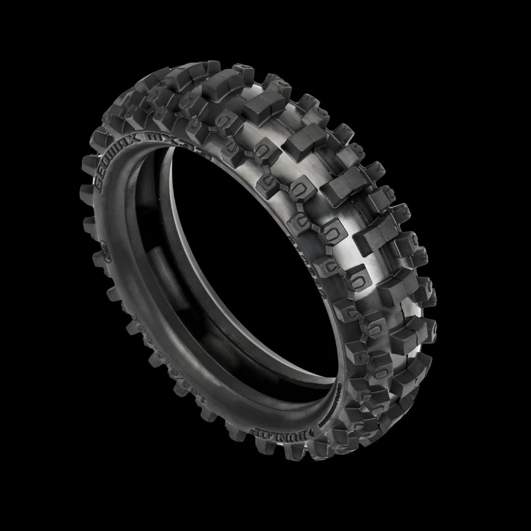 1/4 Dunlop Geomax MX33 V2 Bead M2 Rear Tire: Promoto-MX - Image 3