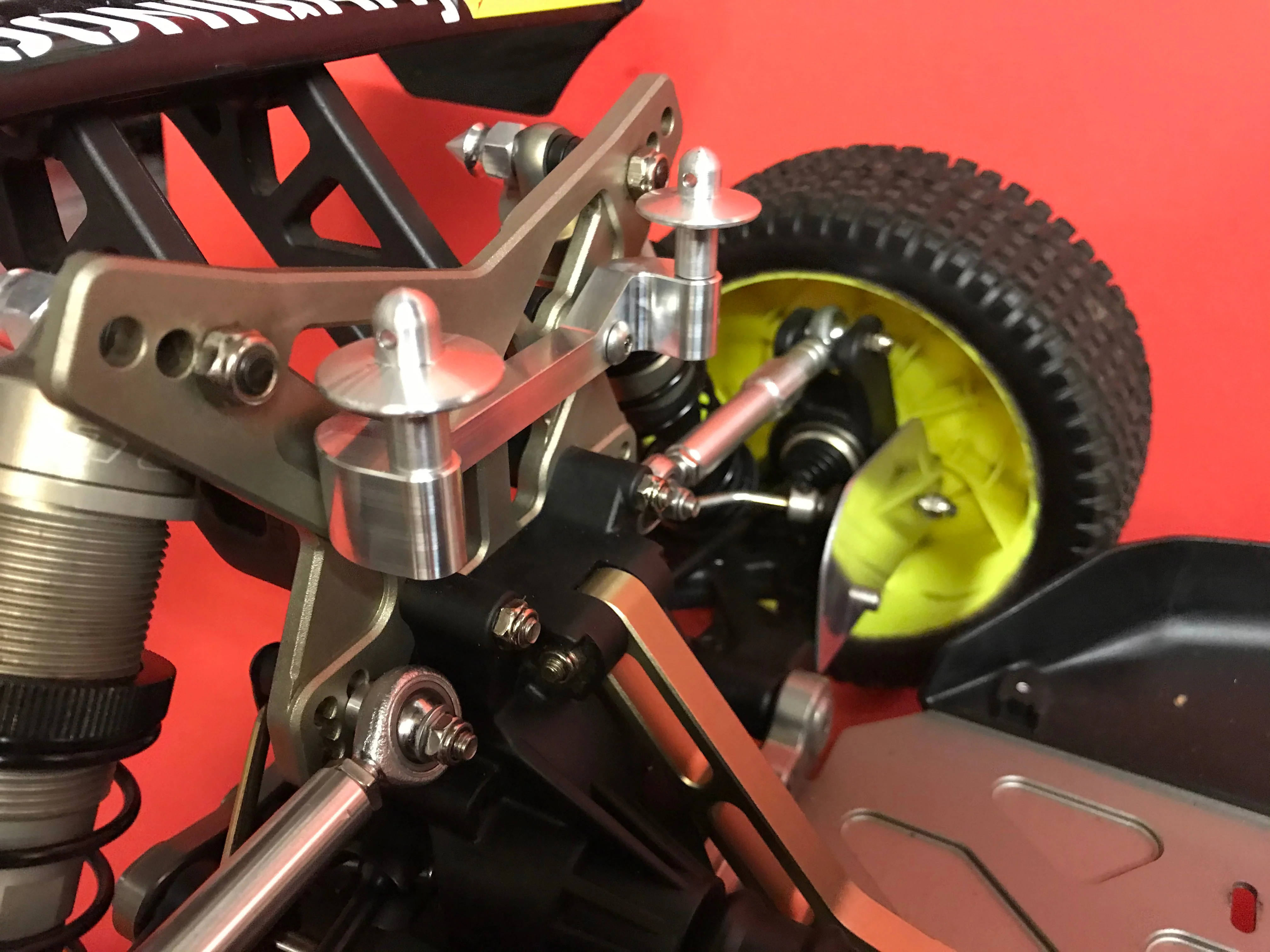 JS Performance LOSI 5B Billet Rear Body Mounts - Image 2