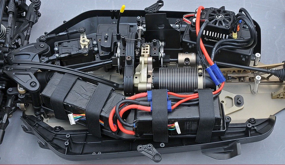 MCD XS5 Max E-Chassis Super Car - Image 4