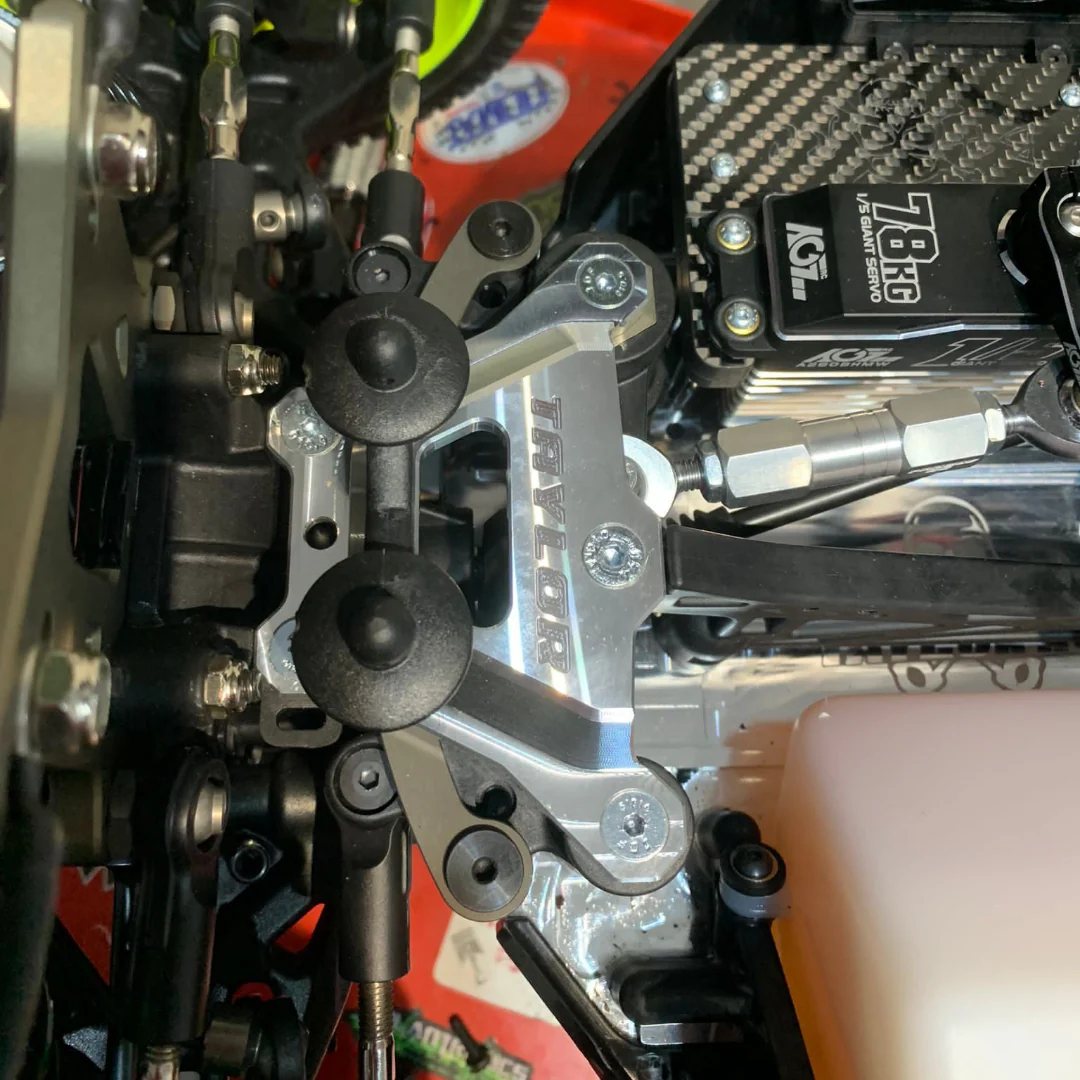 TAYLOR LOSI 5B Front Top Chassis Brace - Image 4